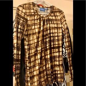 Small Vera Wang brown and white top New w/ tags